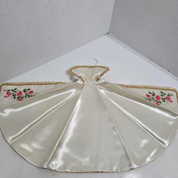 Vintage Infant Of Prague Vestments Dress & Cape 10.5” Long White Satin w/ Roses - Picture 10 of 12